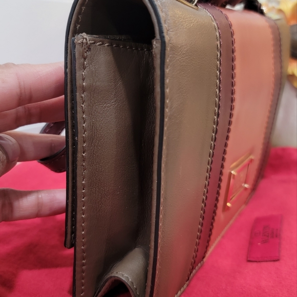 Bags - Picture 7 of 16